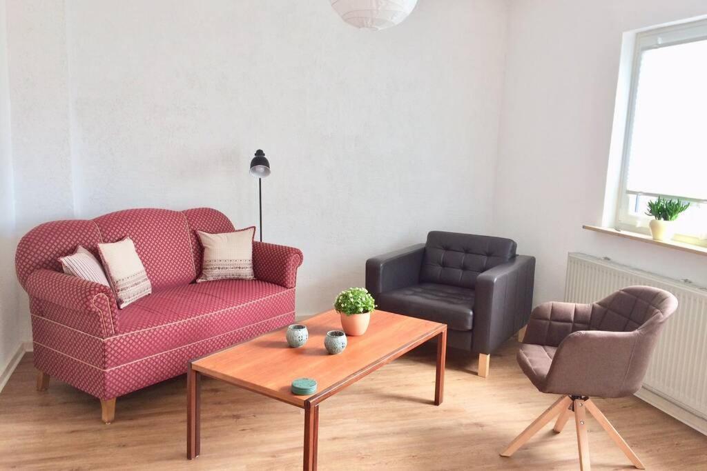 מאיין Hinter Burg, Haus Mit Garten מראה חיצוני תמונה